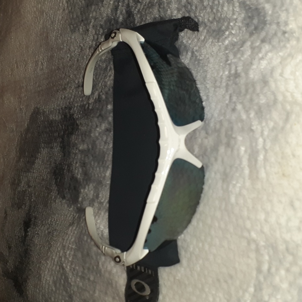 Oakley Break Point White with Gray Lenses Sport Sunglasses